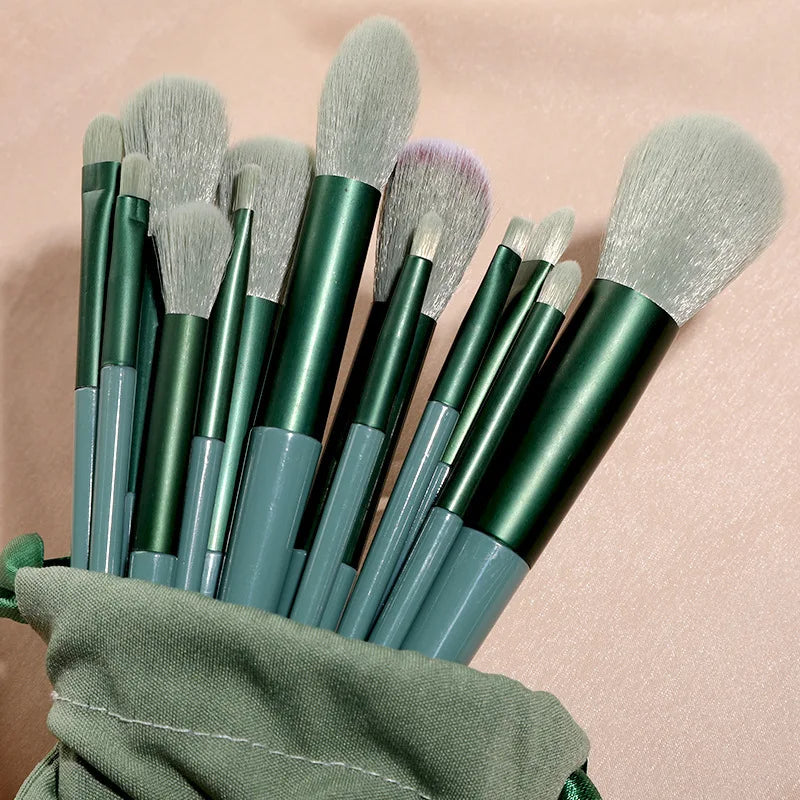 Soft Fluffy Makeup Brushes Set